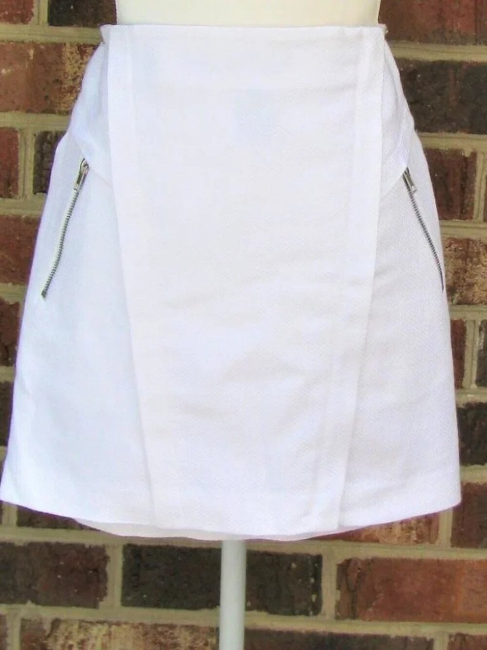 Mackage Collection white luxury skirt 2 zip pockets cotton linen rayon cotton